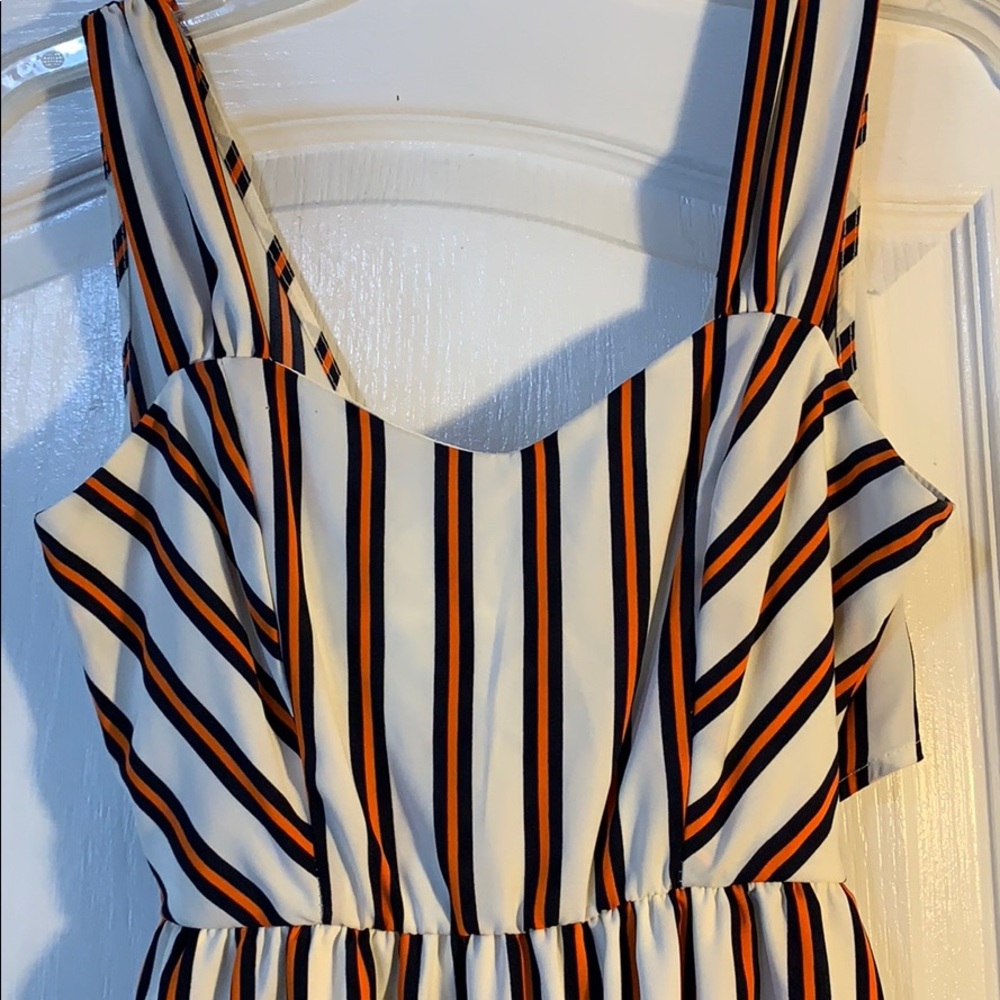 Dress - Picture 2 of 4